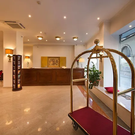 Hotel Leon D'oro 4*