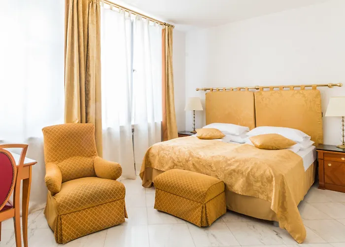 Otel Leon D'oro 4*