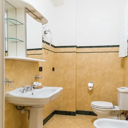 Отель Leon D'oro