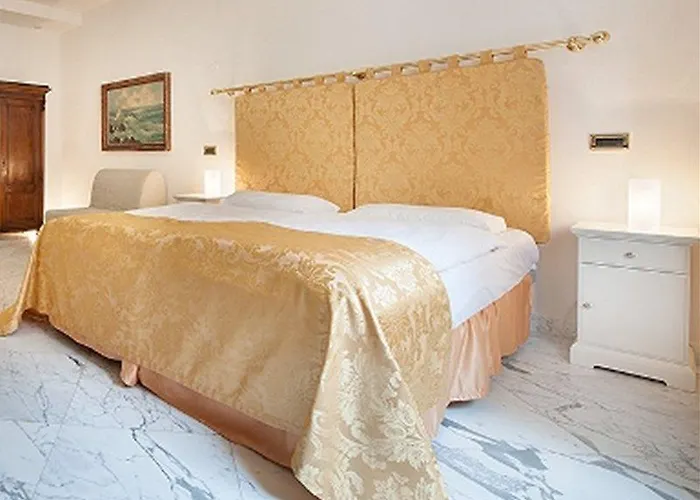 호텔 레온 도로 프라하